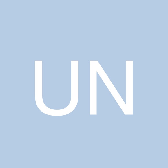 Poshmark profile picture for @unbeat